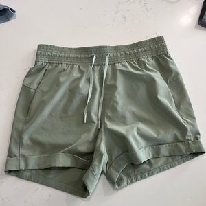 Lululemon Shorts s6